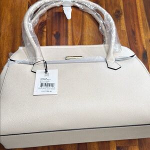 Elegant Cream Handbag